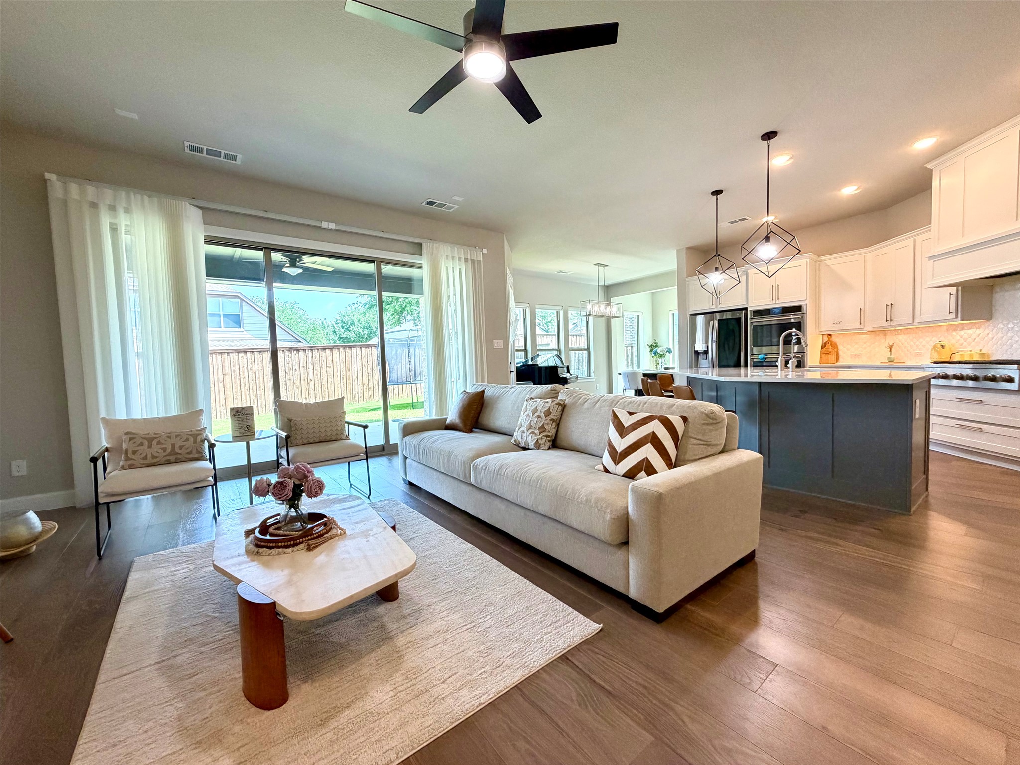 2912 Deerhurst Drive Highland Village TX 75077