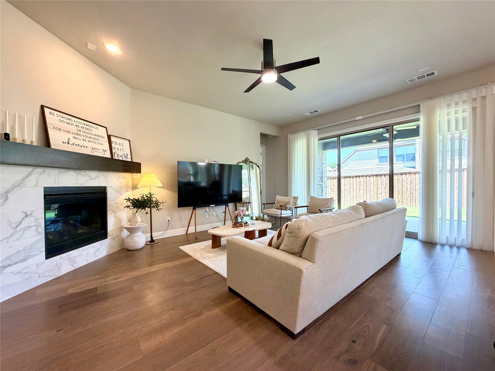 2912 Deerhurst Drive Highland Village TX 75077
