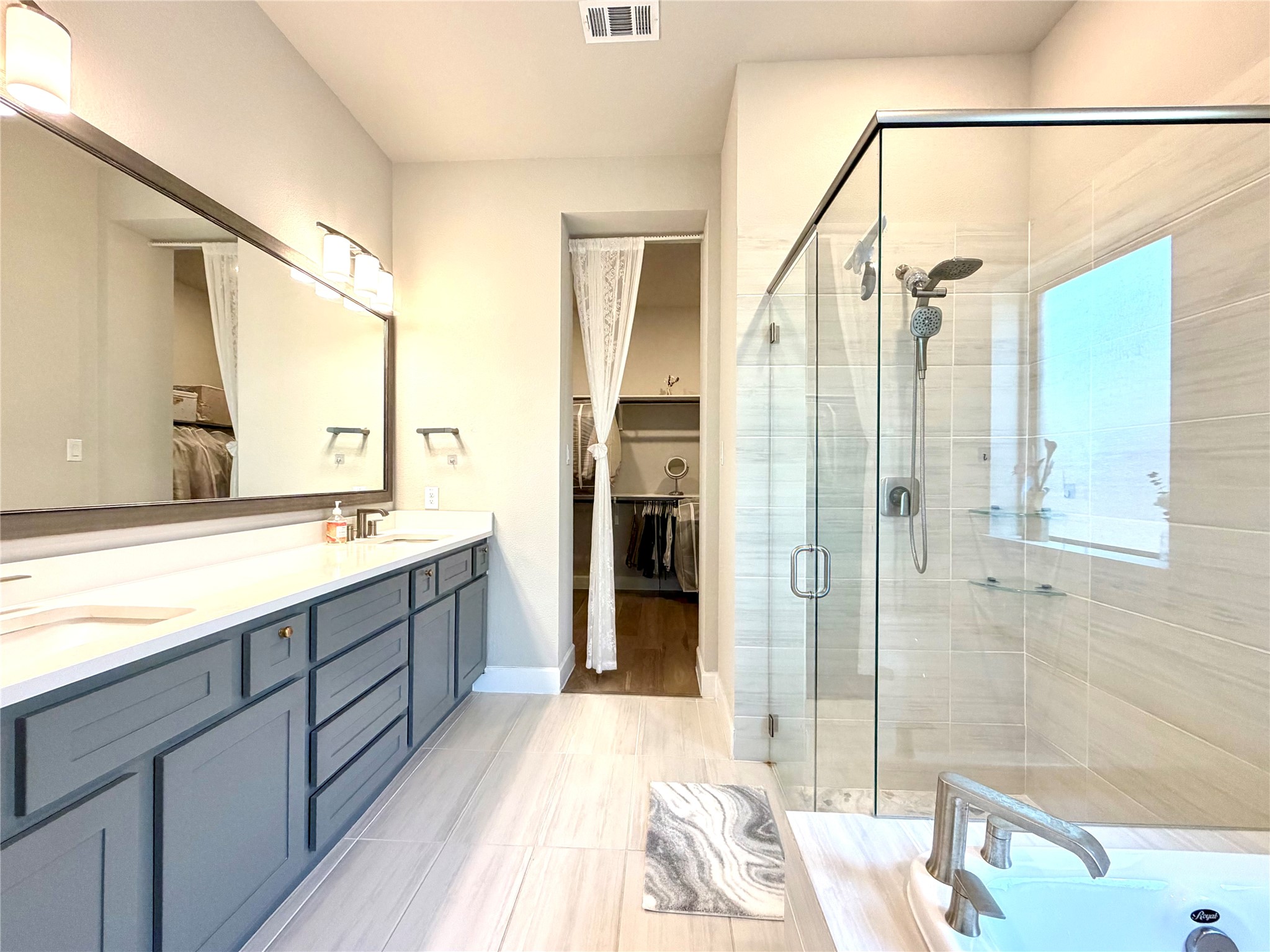2912 Deerhurst Drive Highland Village TX 75077