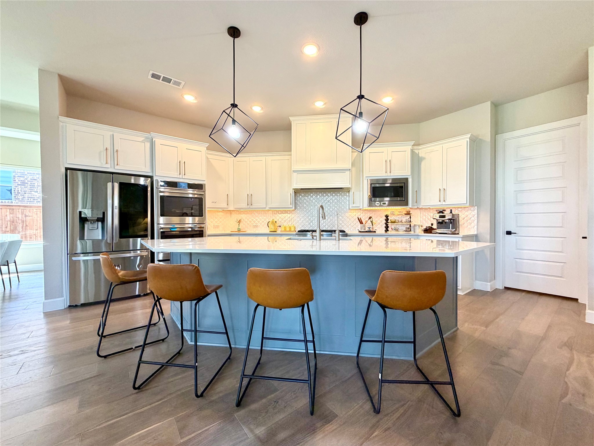 2912 Deerhurst Drive Highland Village TX 75077