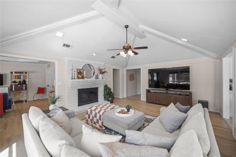 118 Willowcrest Drive Garland TX 75040
