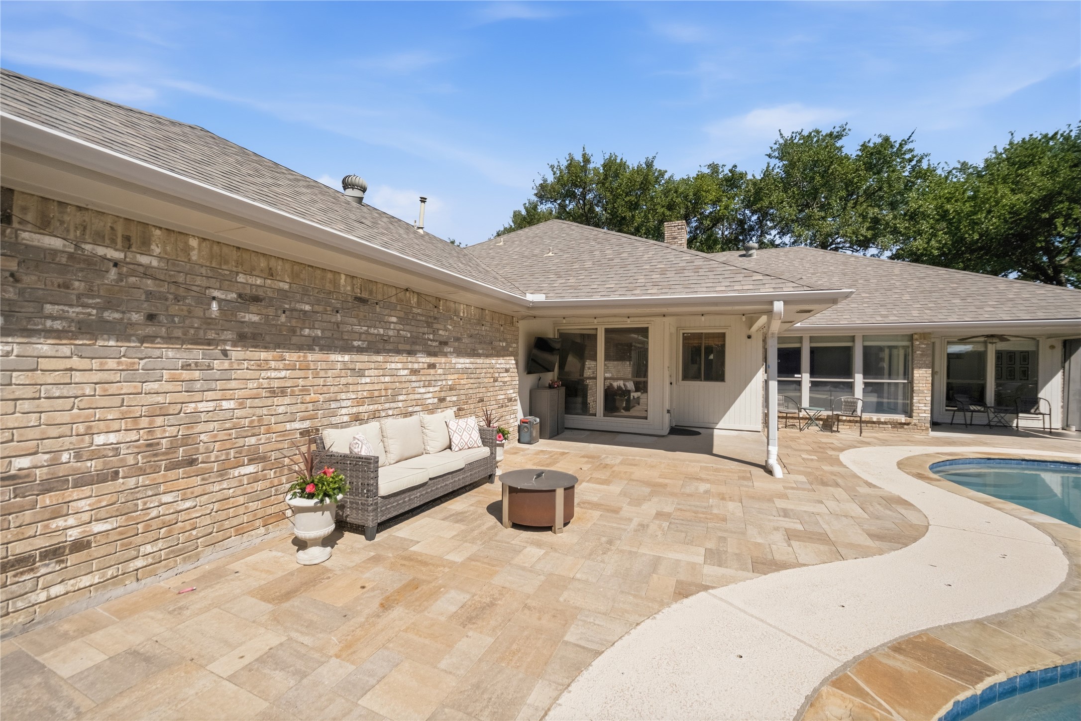 118 Willowcrest Drive Garland TX 75040