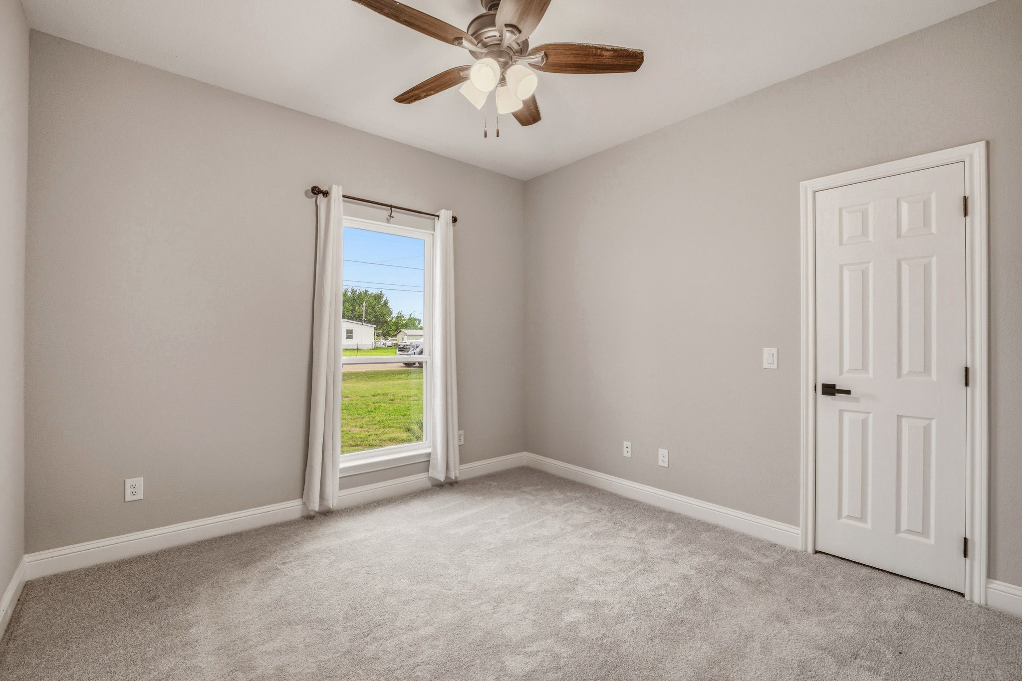 6106 Moose Drive Granbury TX 76048
