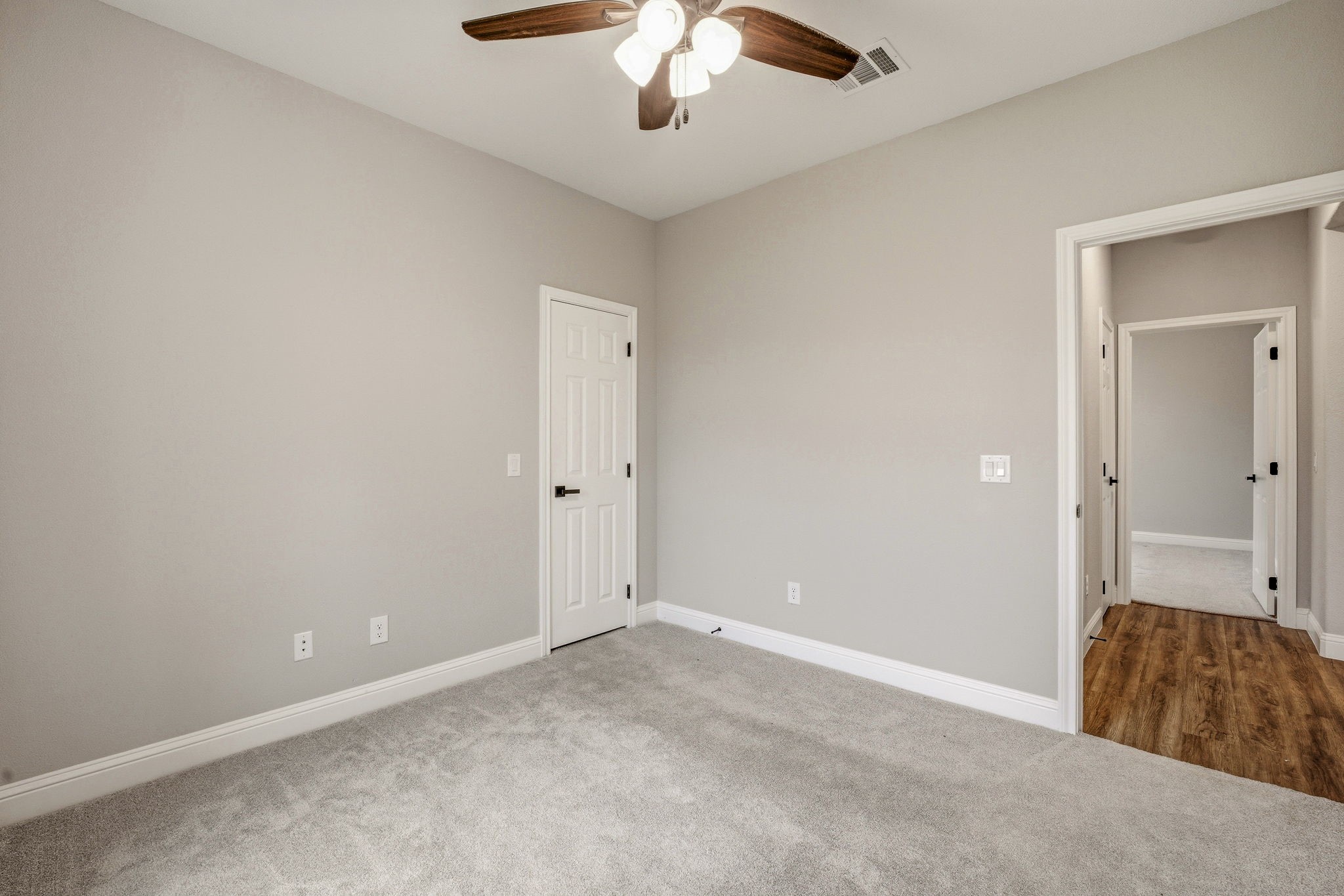 6106 Moose Drive Granbury TX 76048