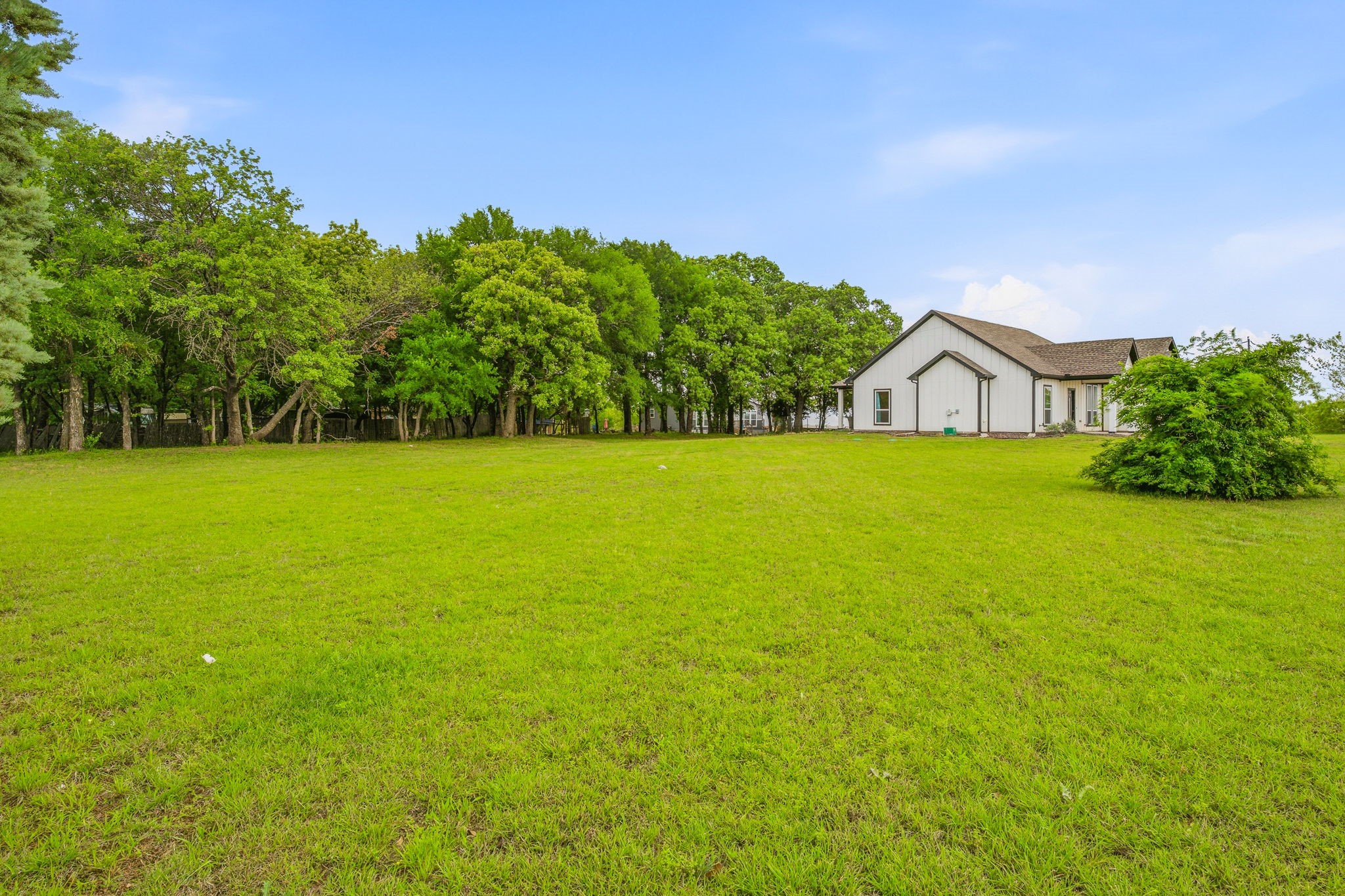 6106 Moose Drive Granbury TX 76048