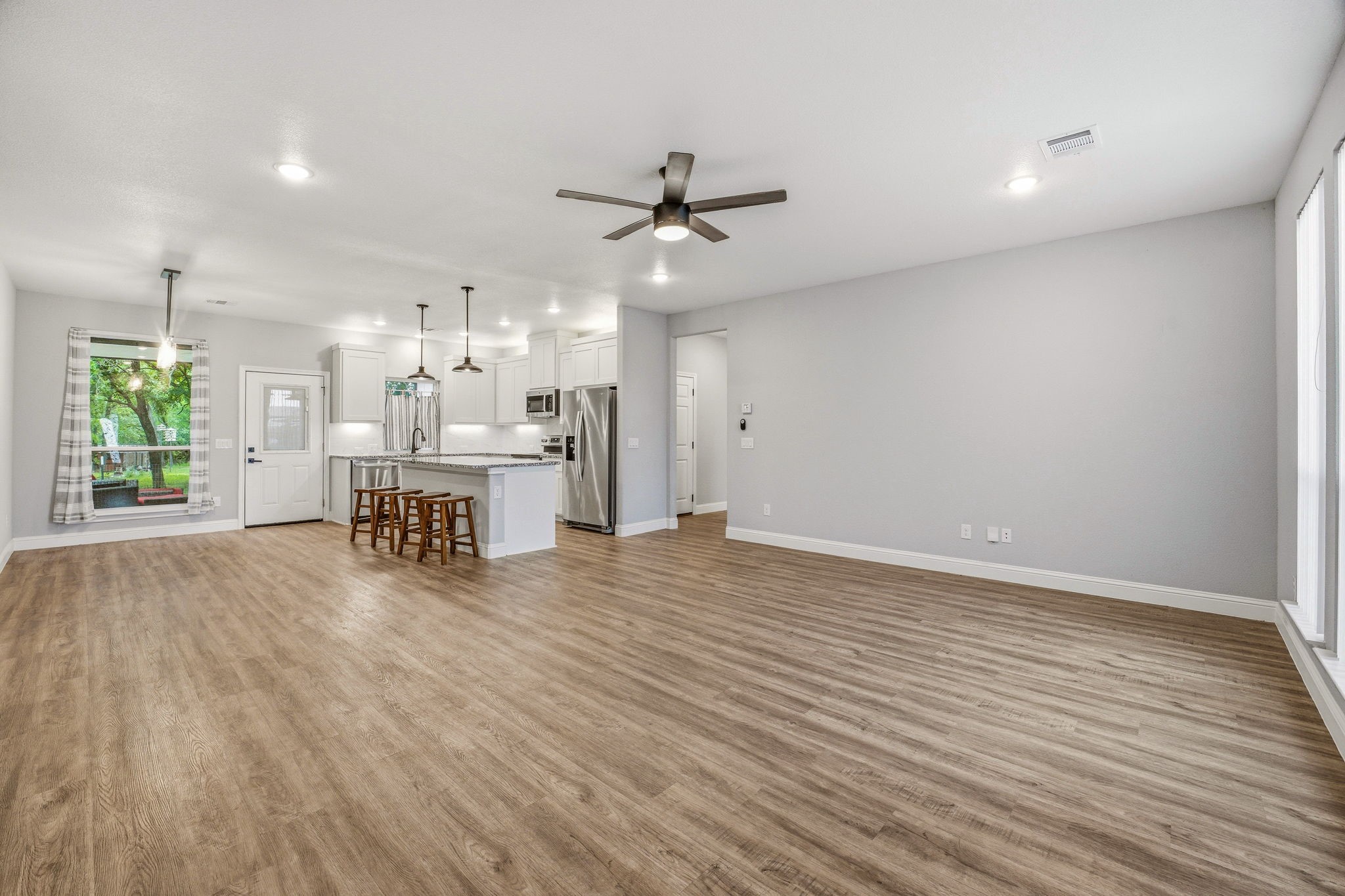 6106 Moose Drive Granbury TX 76048