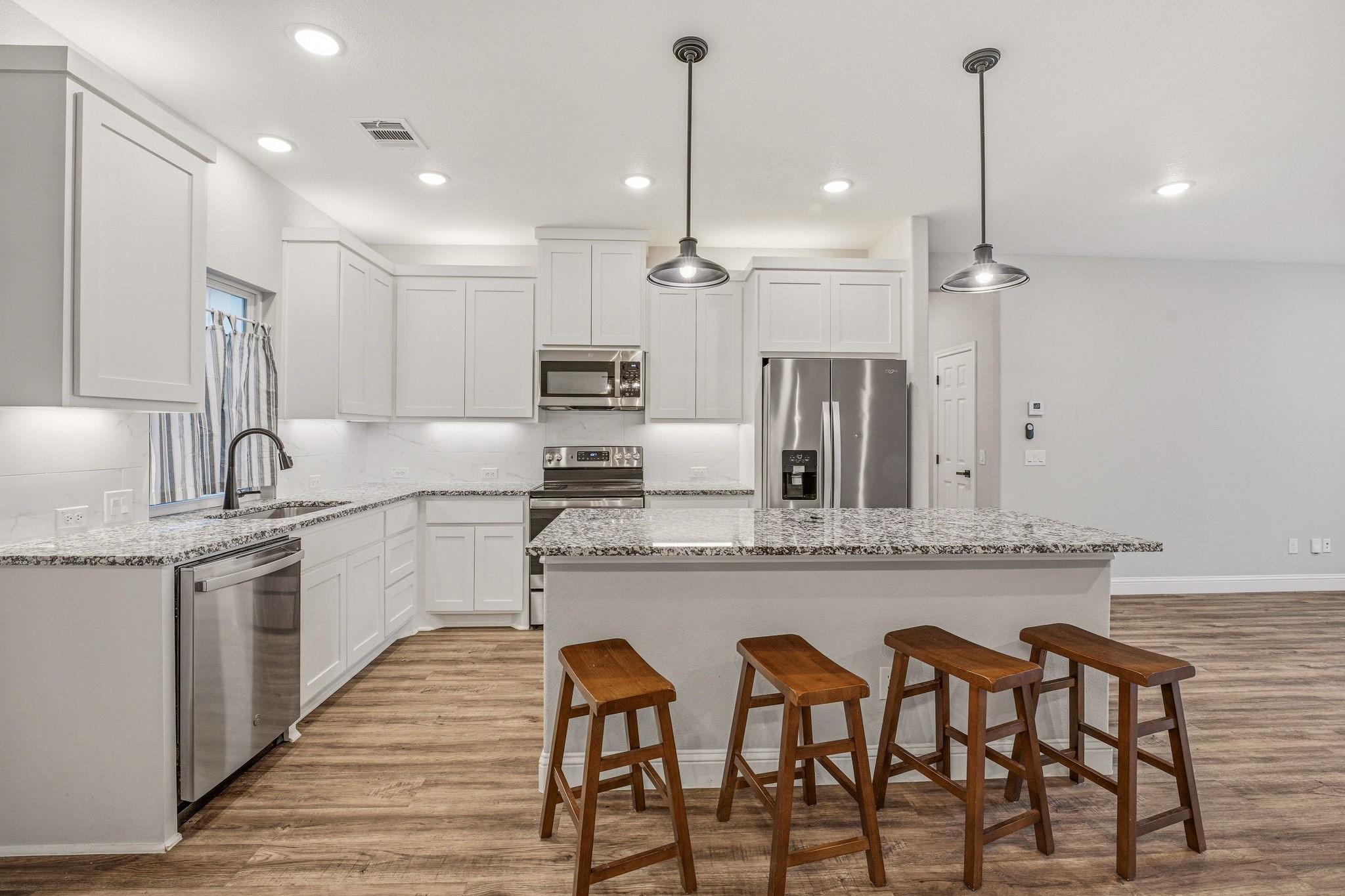 6106 Moose Drive Granbury TX 76048