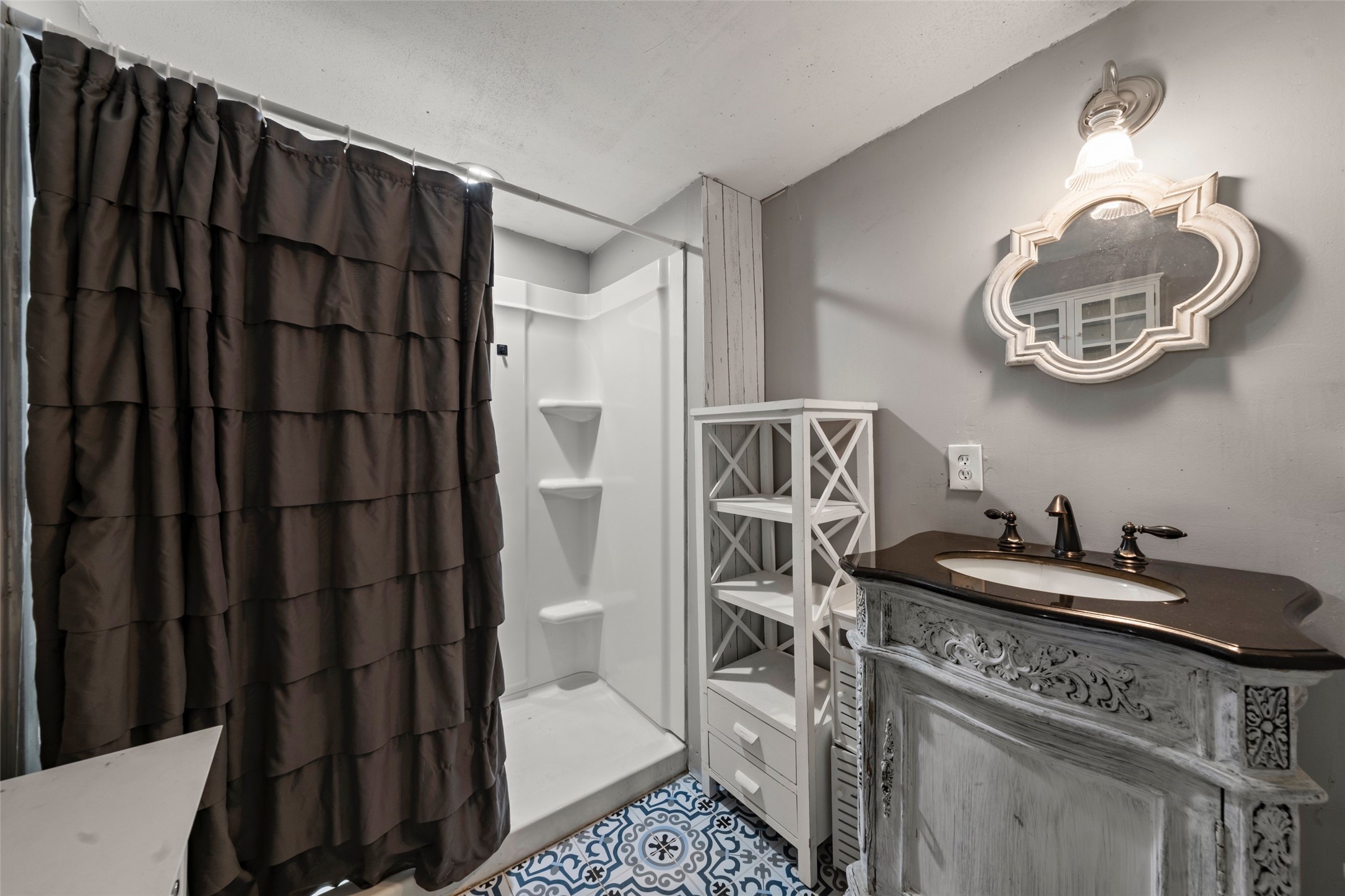 110 Private Road 180 Whitney TX 76692