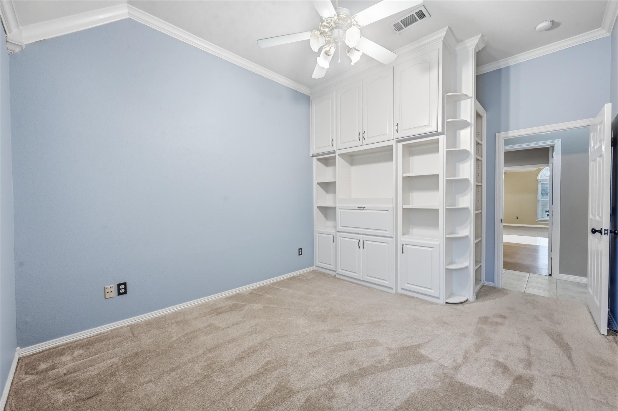 1616 Oak Creek Drive Hurst TX 76054
