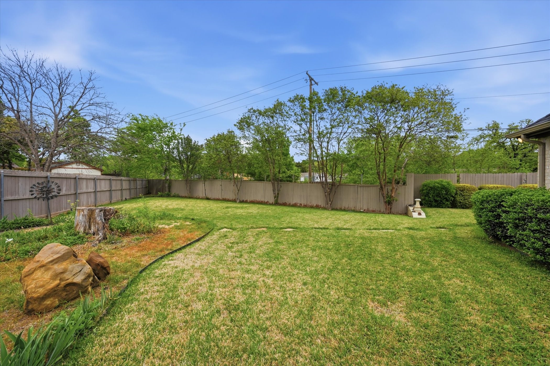 1616 Oak Creek Drive Hurst TX 76054