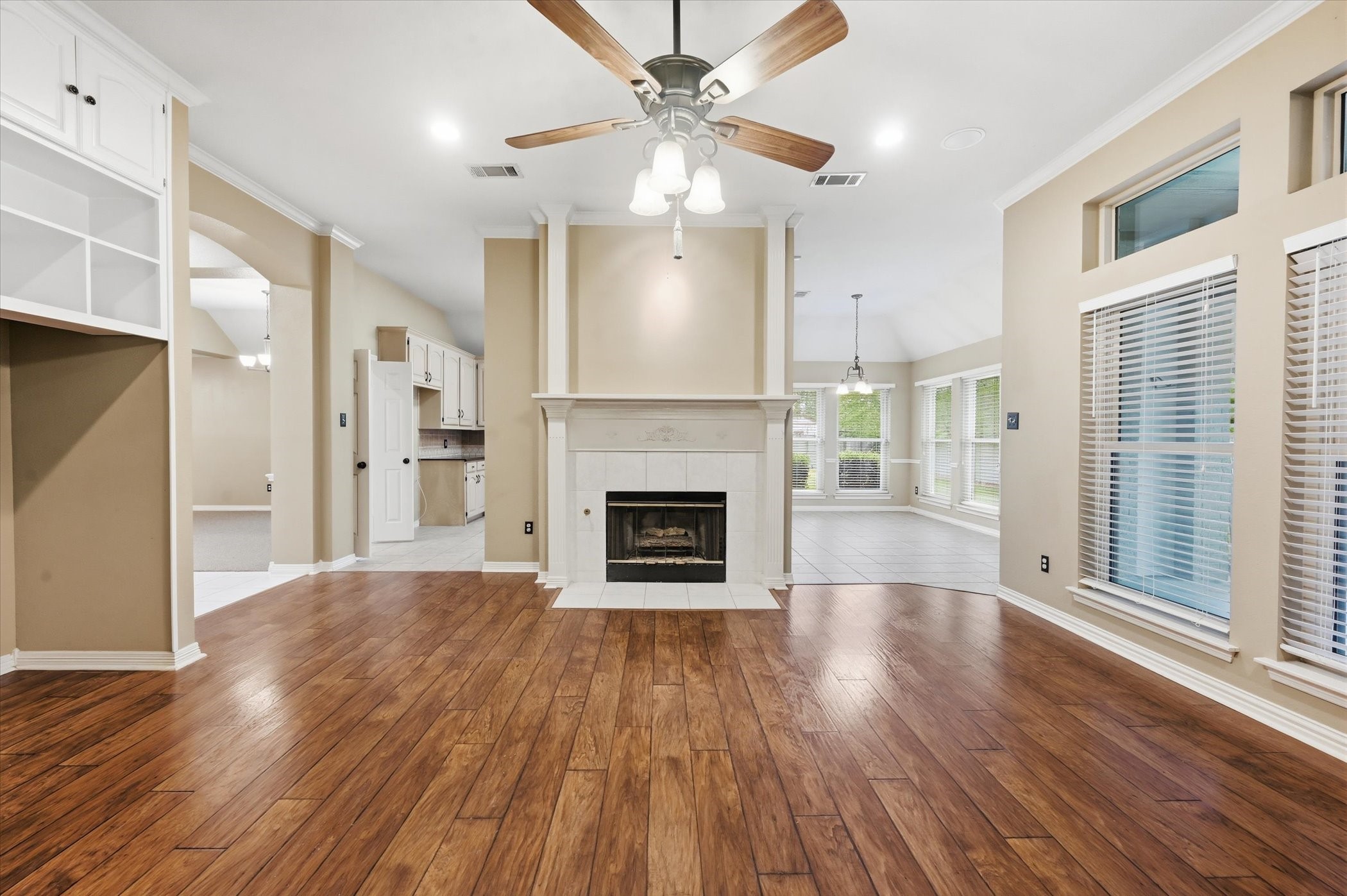 1616 Oak Creek Drive Hurst TX 76054