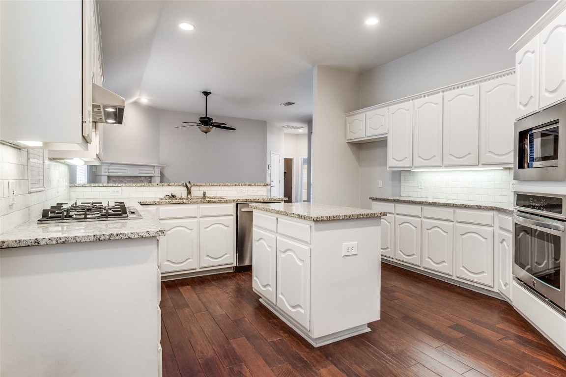 3728 Granbury Drive Dallas TX 75287