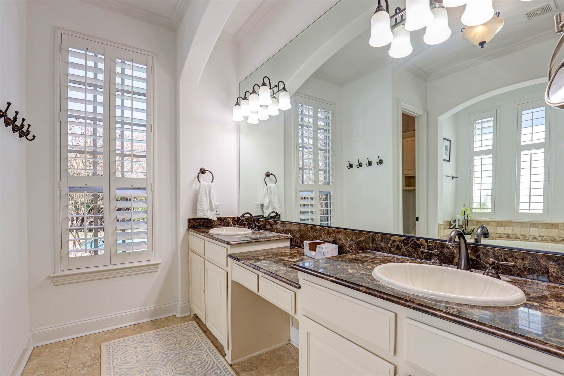8491 Canyon Crossing Lantana TX 76226