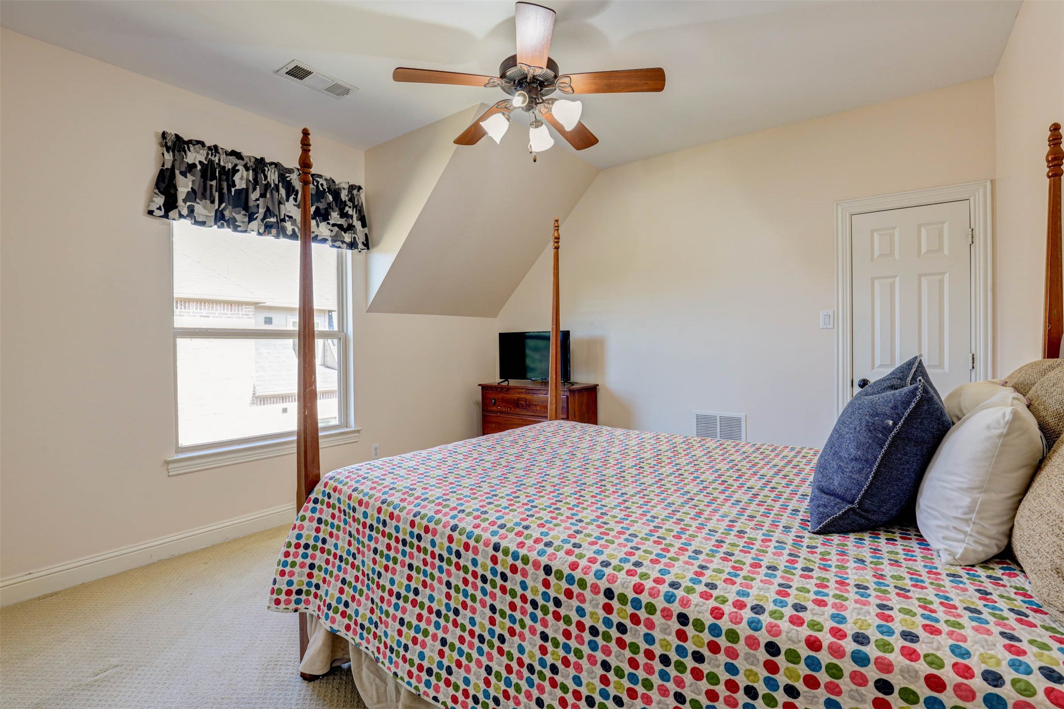 8491 Canyon Crossing Lantana TX 76226