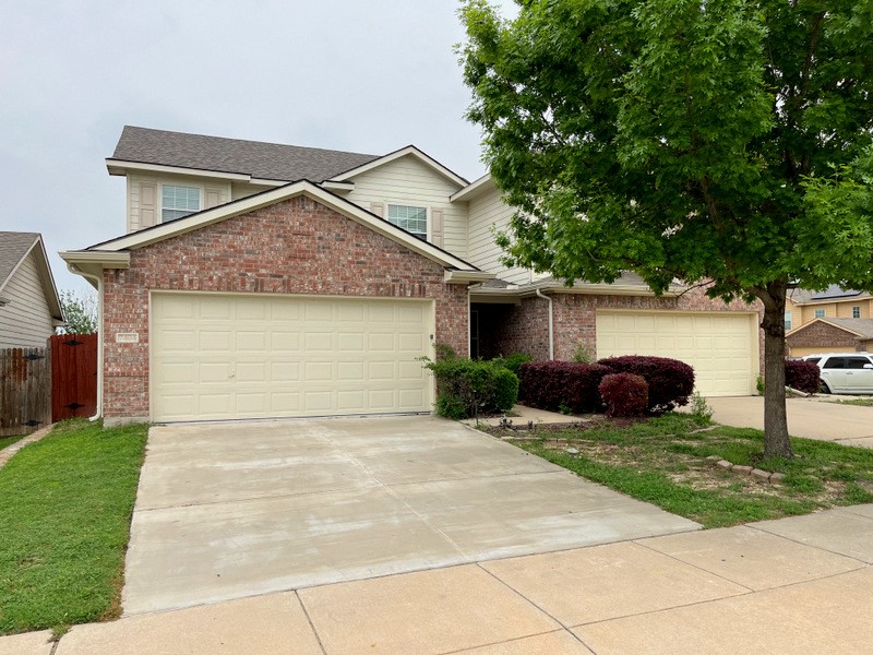 7404 Howling Coyote Lane Fort Worth TX 76131