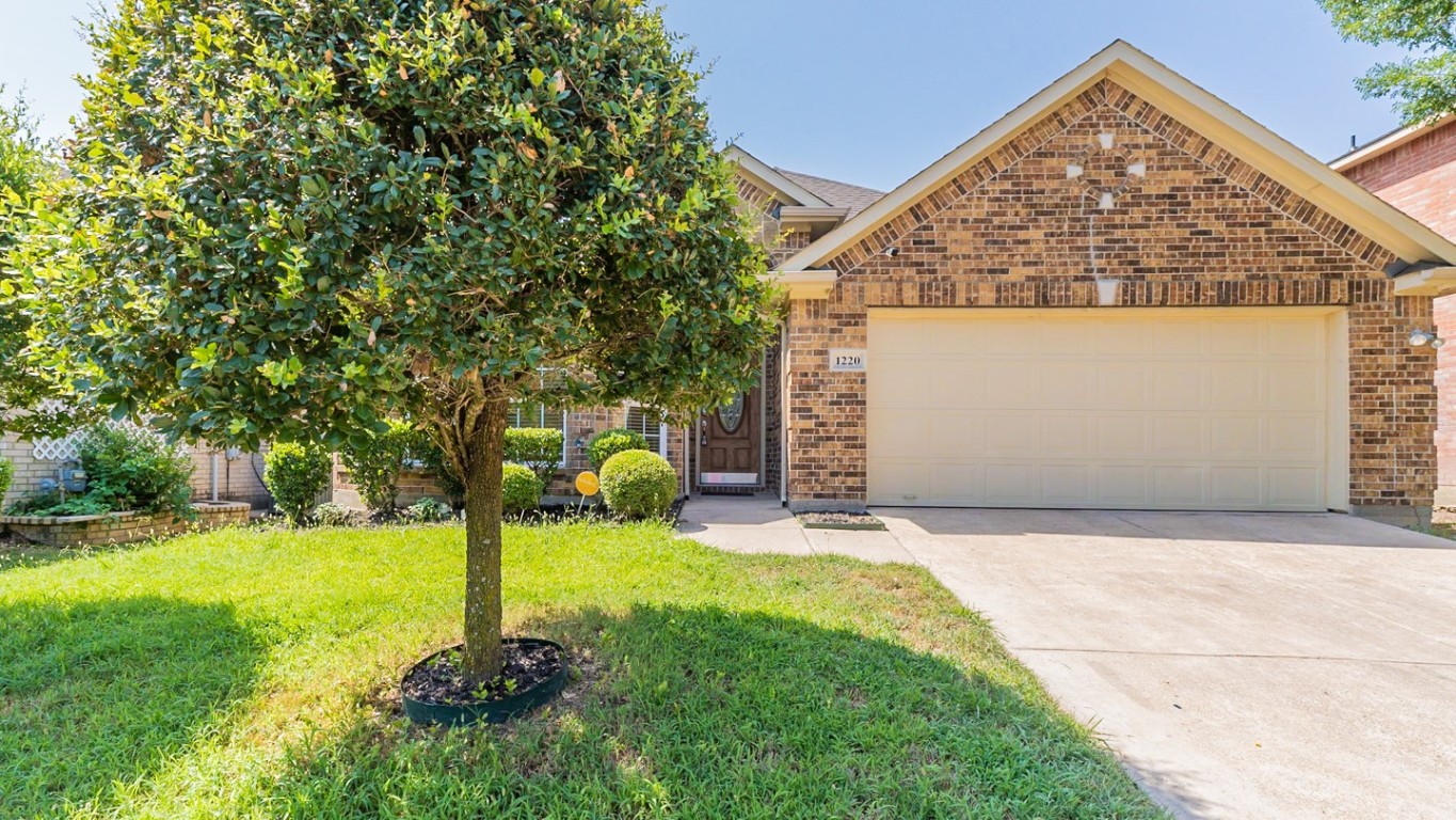 1220 Whitecreek Drive Glenn Heights TX 75154