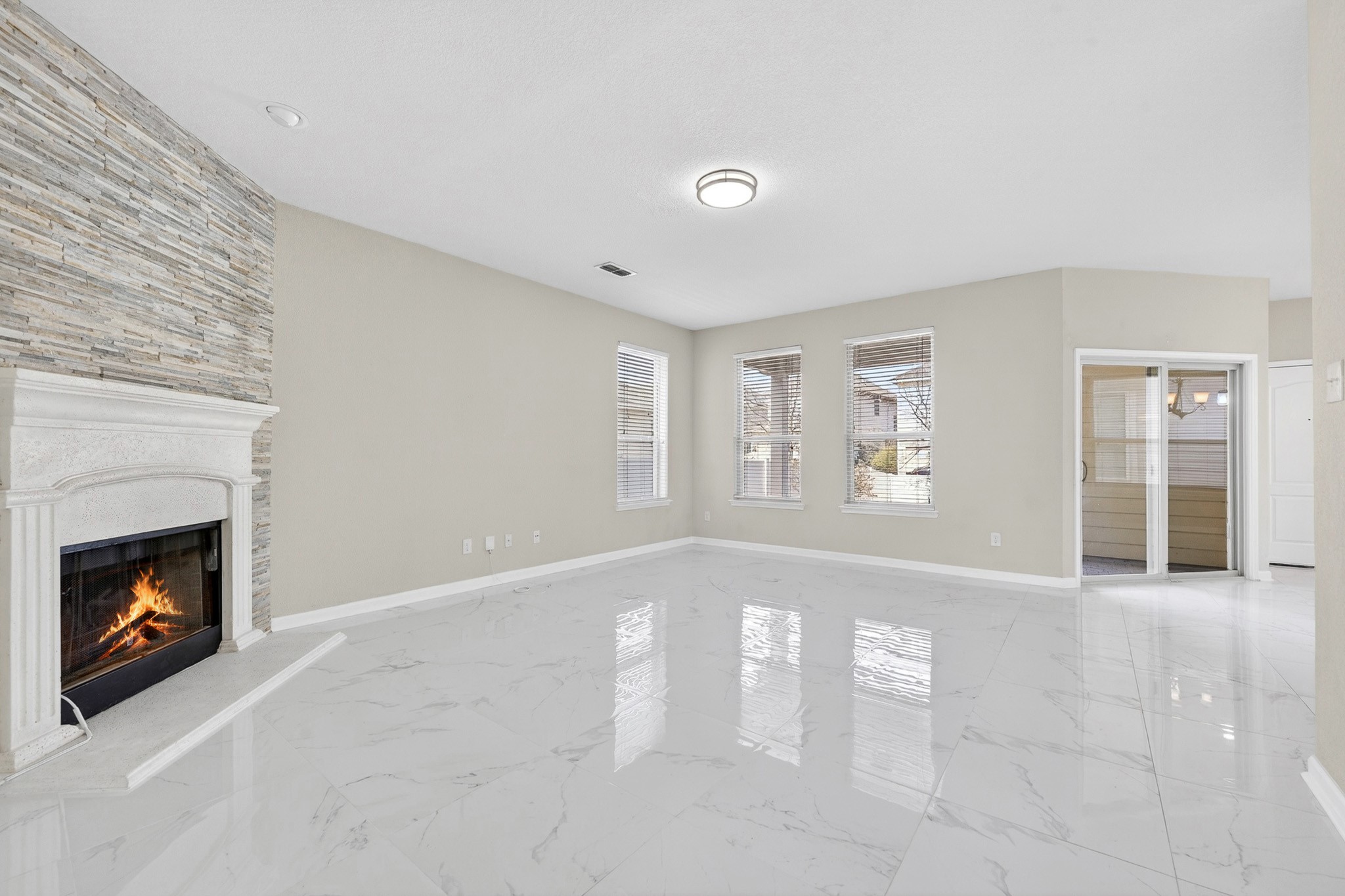 1049 Marietta Lane Aubrey TX 76227