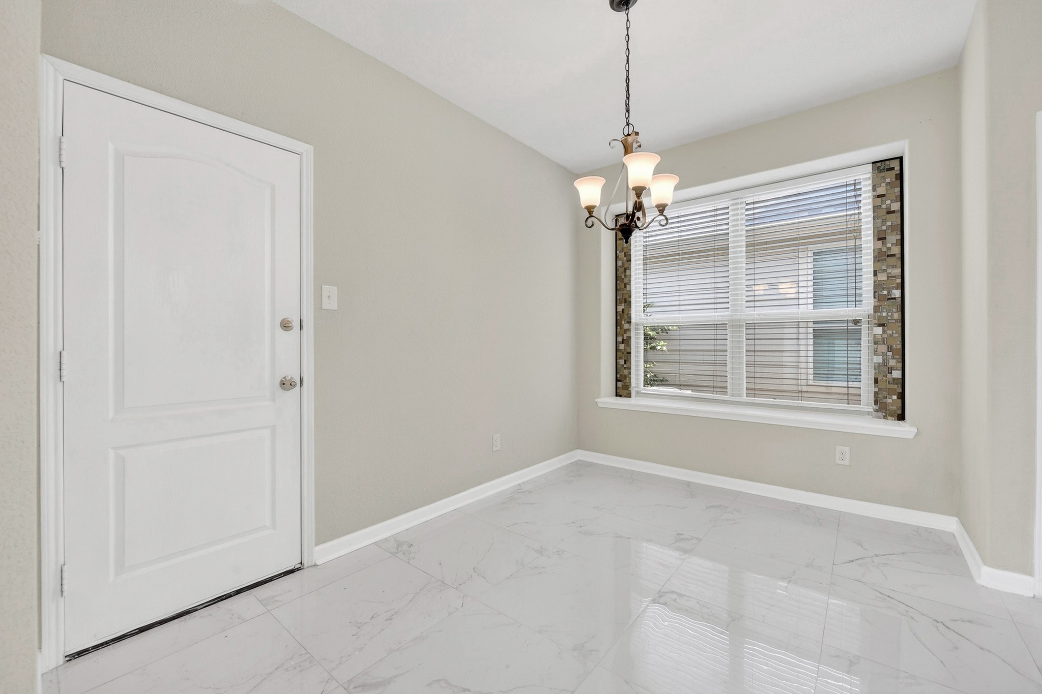 1049 Marietta Lane Aubrey TX 76227