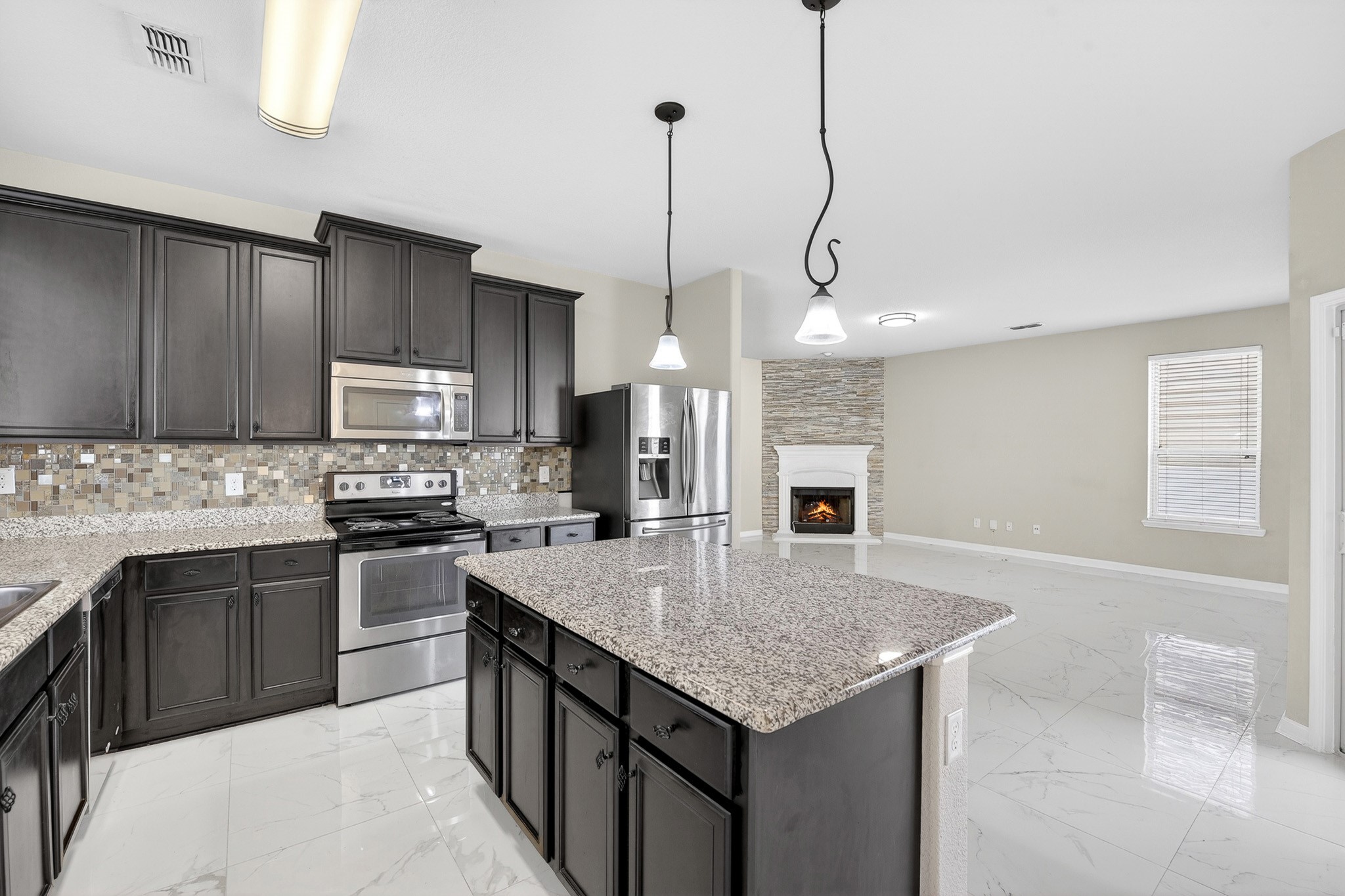 1049 Marietta Lane Aubrey TX 76227