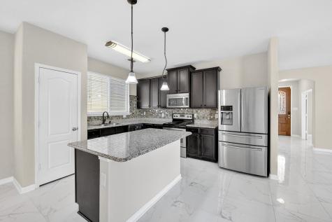 1049 Marietta Lane Aubrey TX 76227