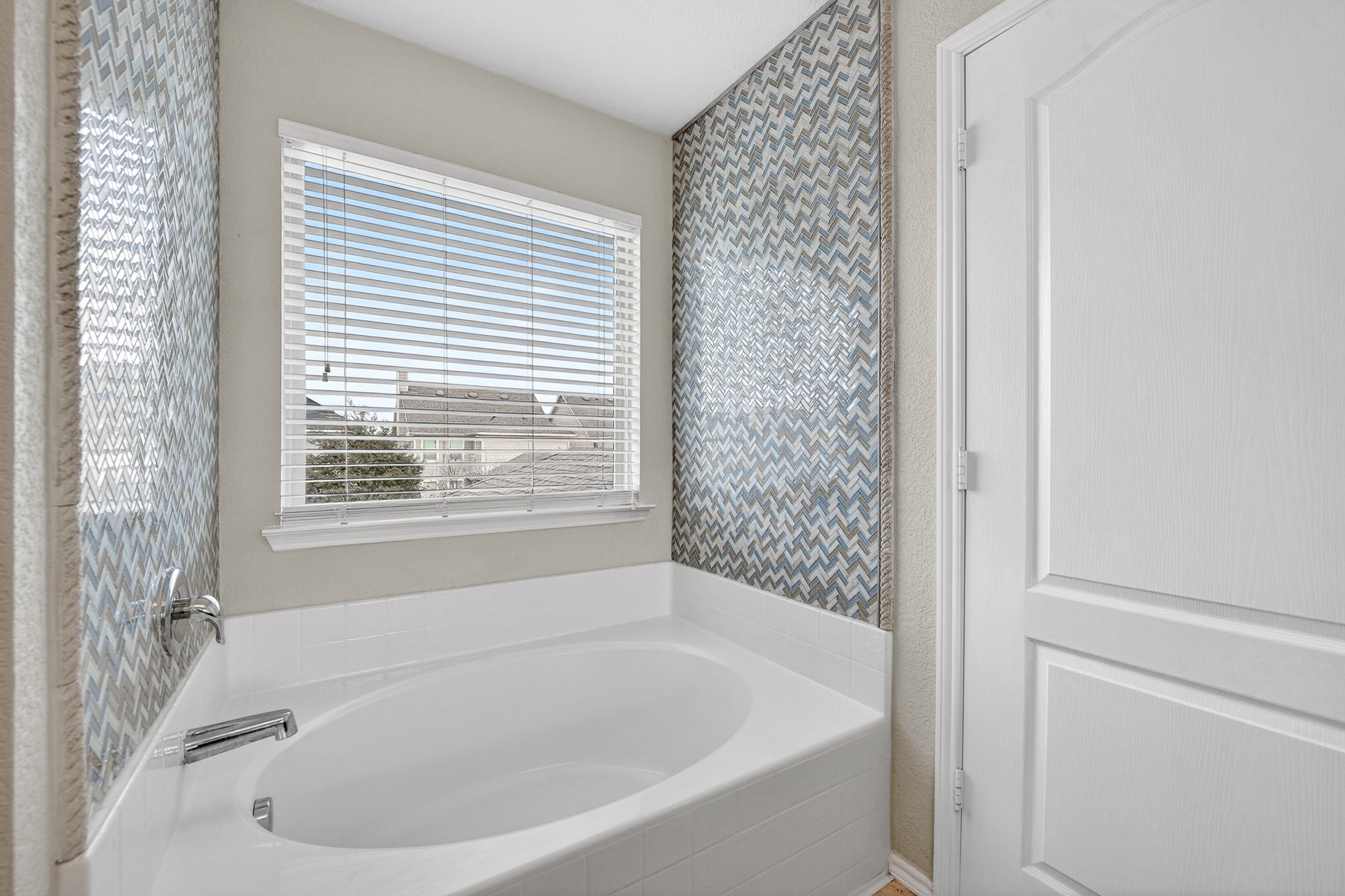 1049 Marietta Lane Aubrey TX 76227