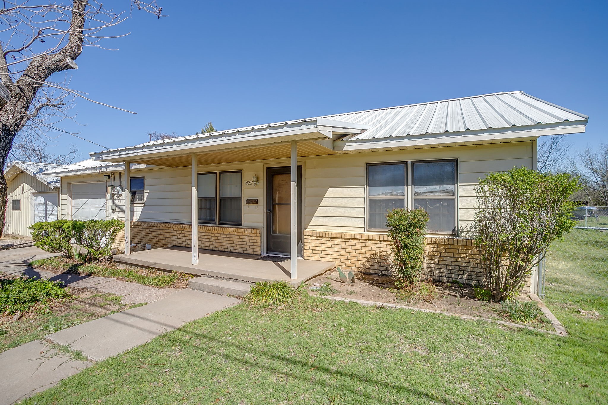 422 N 3rd Street Jacksboro TX 76458