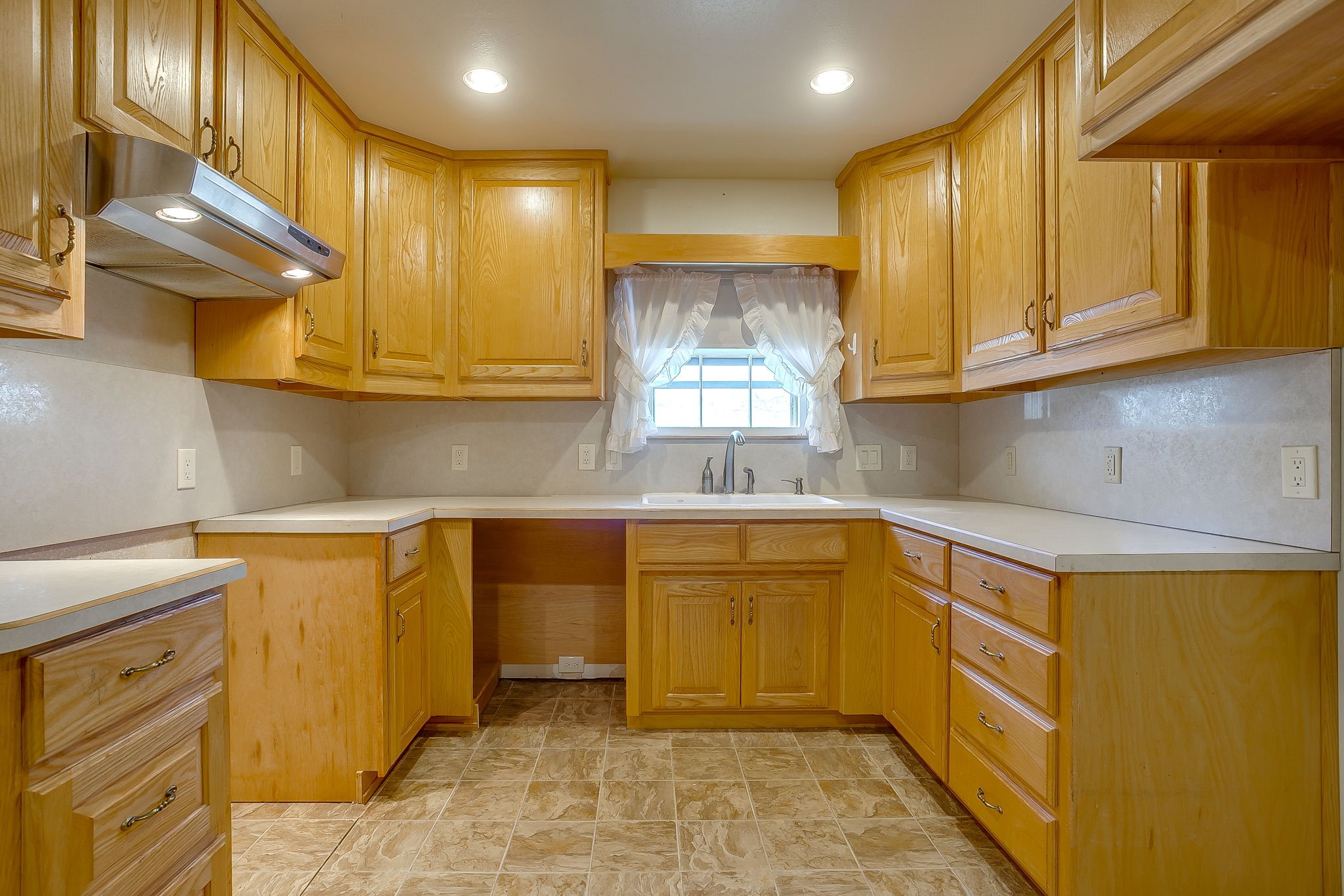 422 N 3rd Street Jacksboro TX 76458