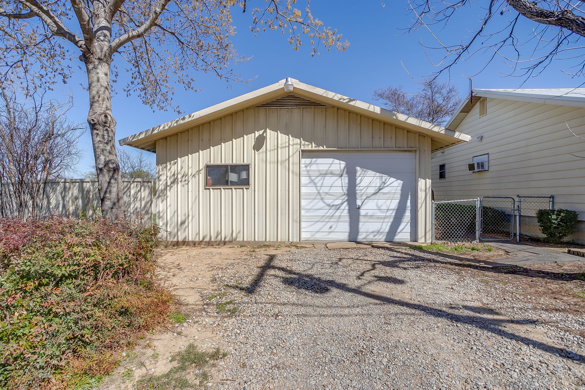 422 N 3rd Street Jacksboro TX 76458