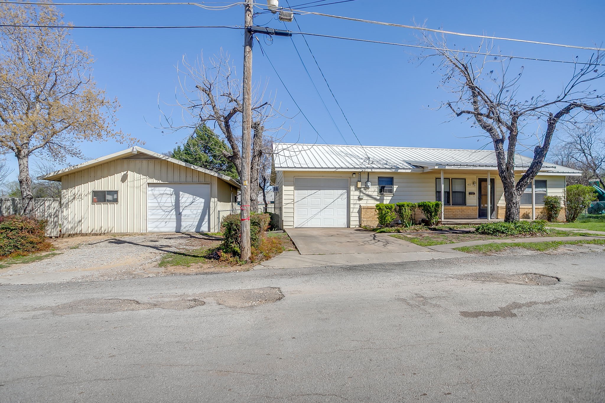 422 N 3rd Street Jacksboro TX 76458