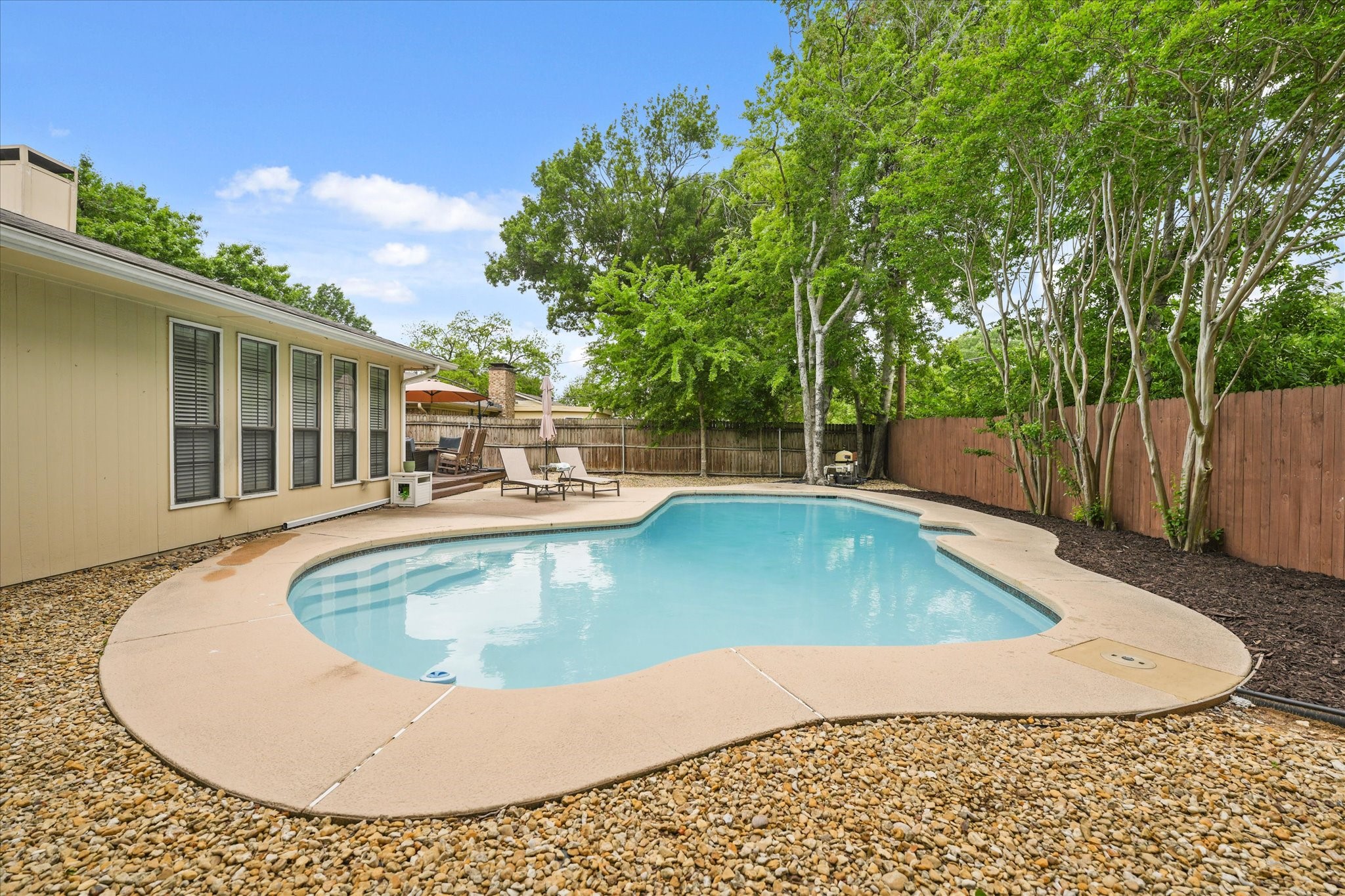 2609 Quail Valley Irving TX 75060