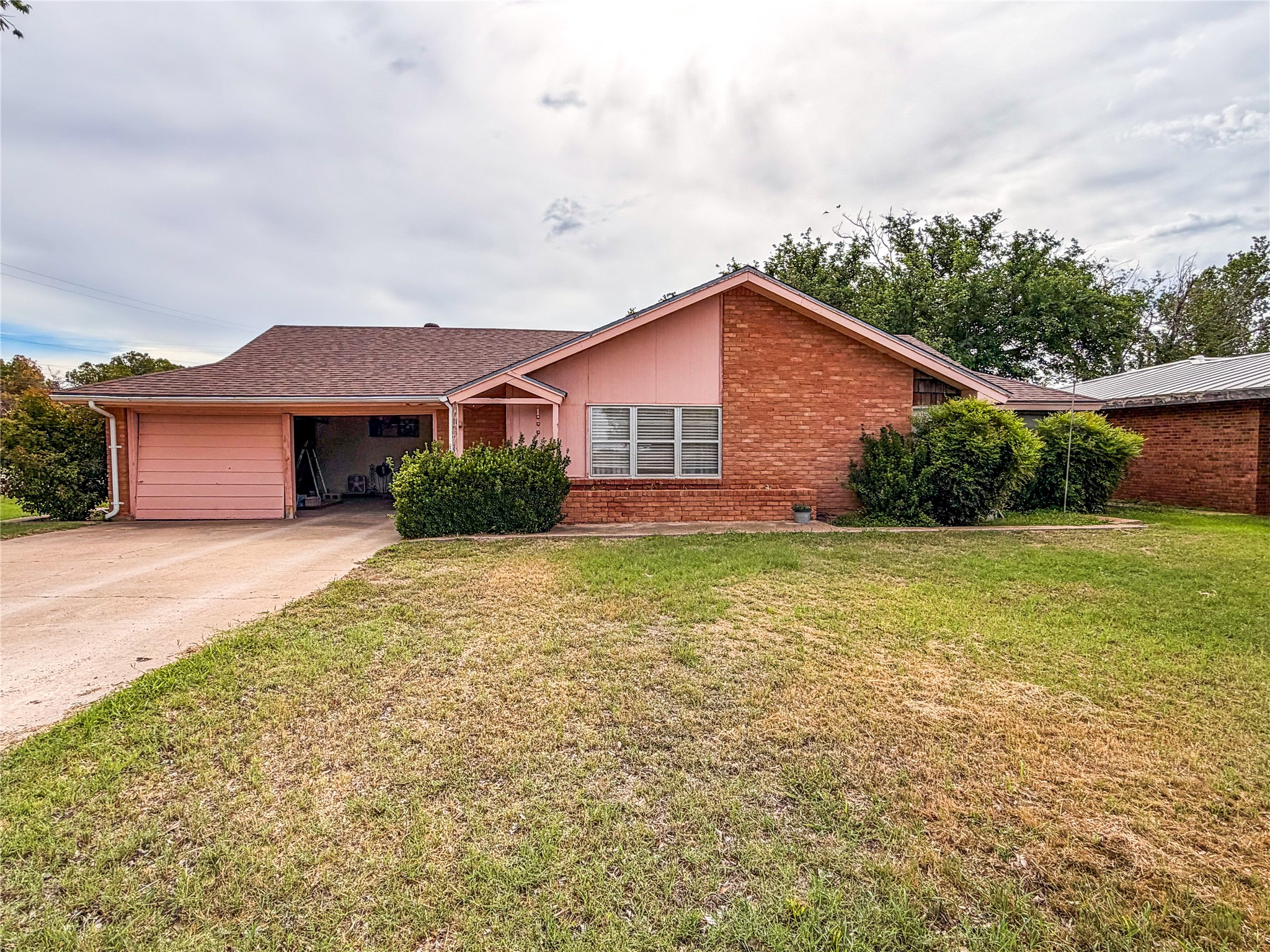 1706 N Avenue H Haskell TX 79521