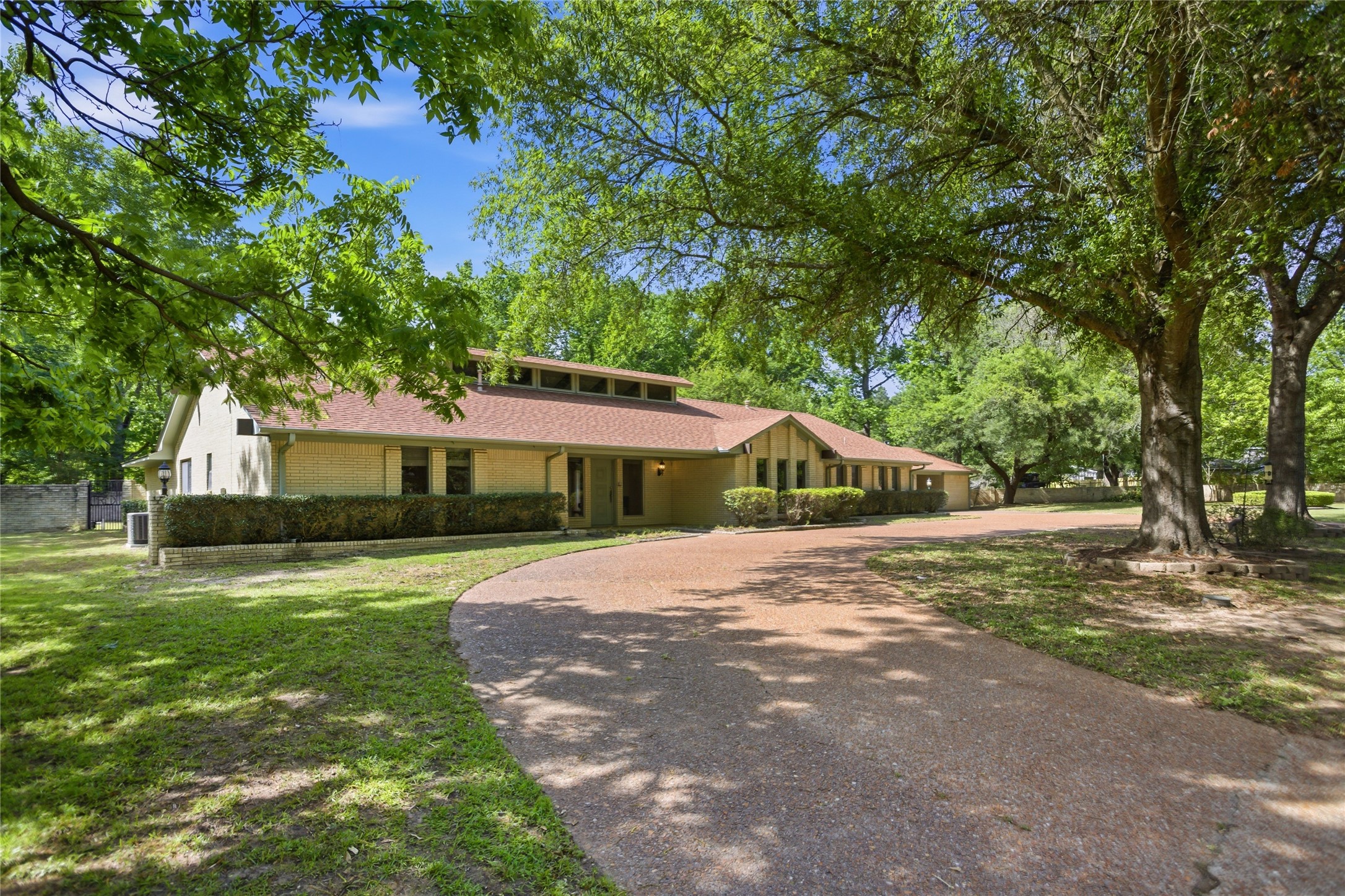 503 Christopher Street Quitman TX 75783