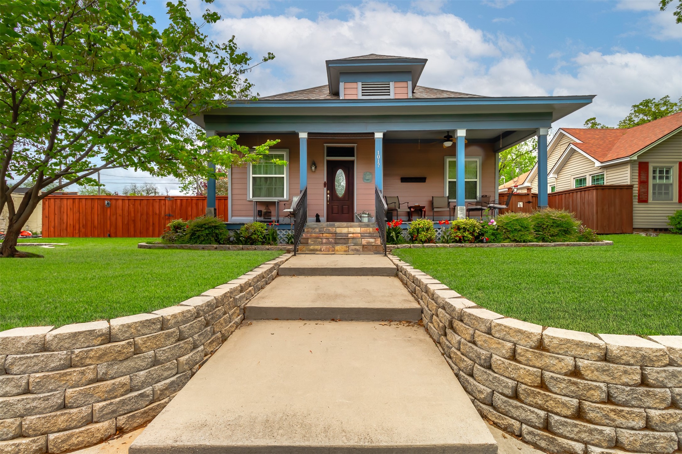 1017 W Woodard Street Denison TX 75020
