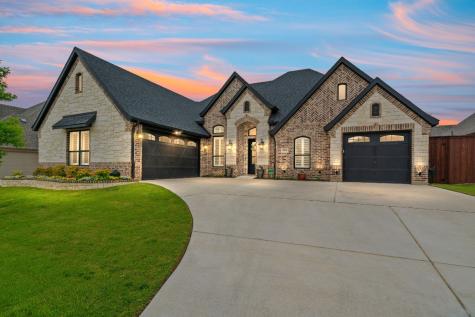 9105 Venado Drive North Richland Hills TX 76182