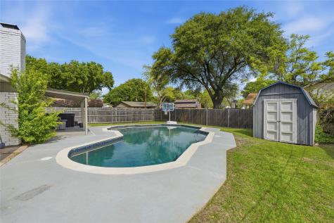 1701 Tobie Layne Street Benbrook TX 76126