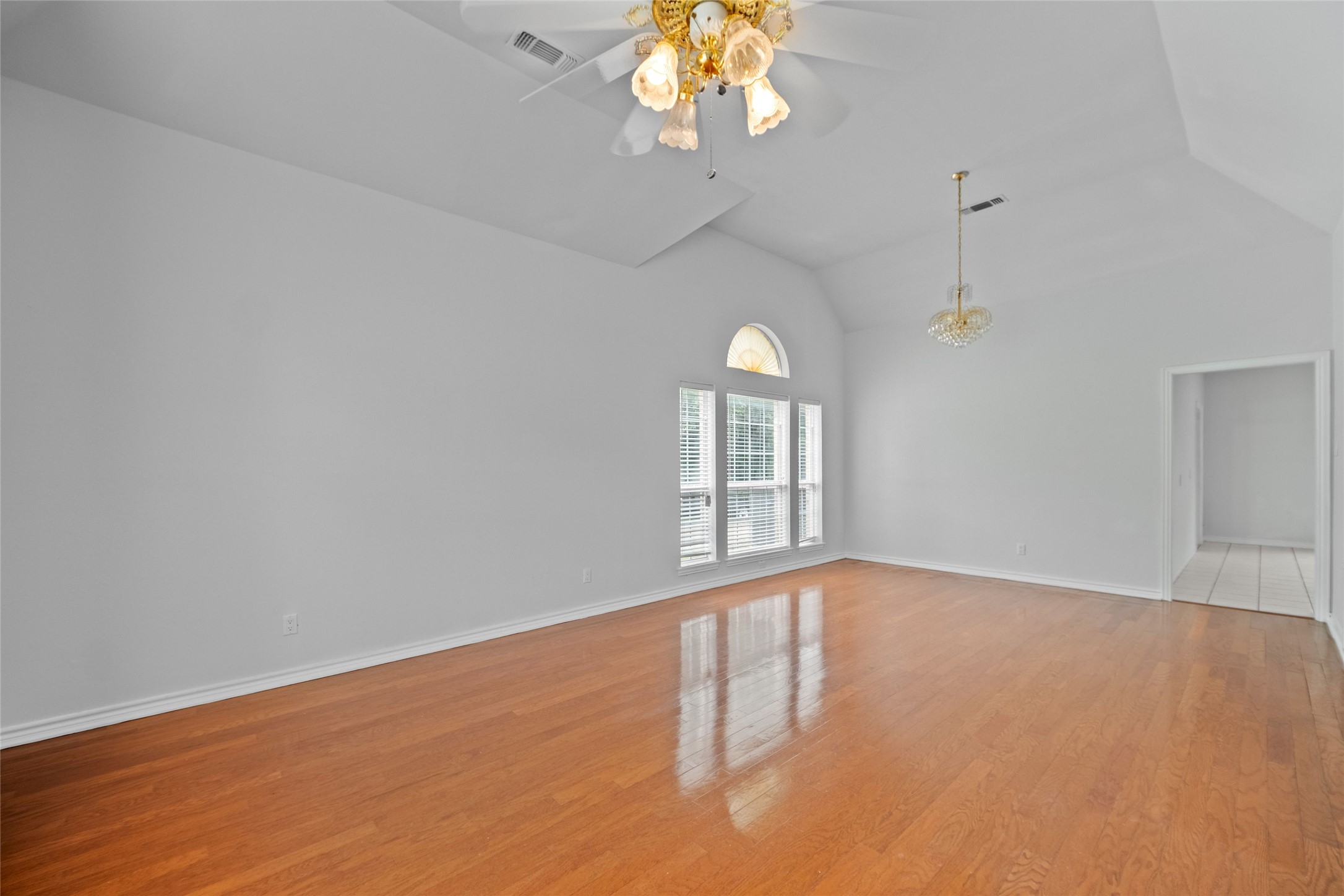 12020 Younger Court Azle TX 76020