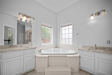 12020 Younger Court Azle TX 76020