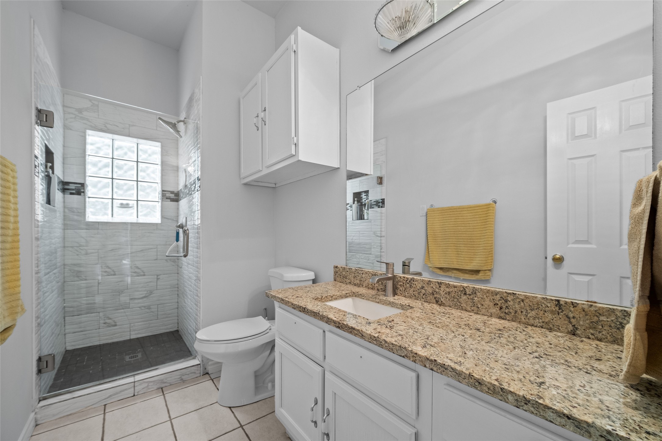 12020 Younger Court Azle TX 76020