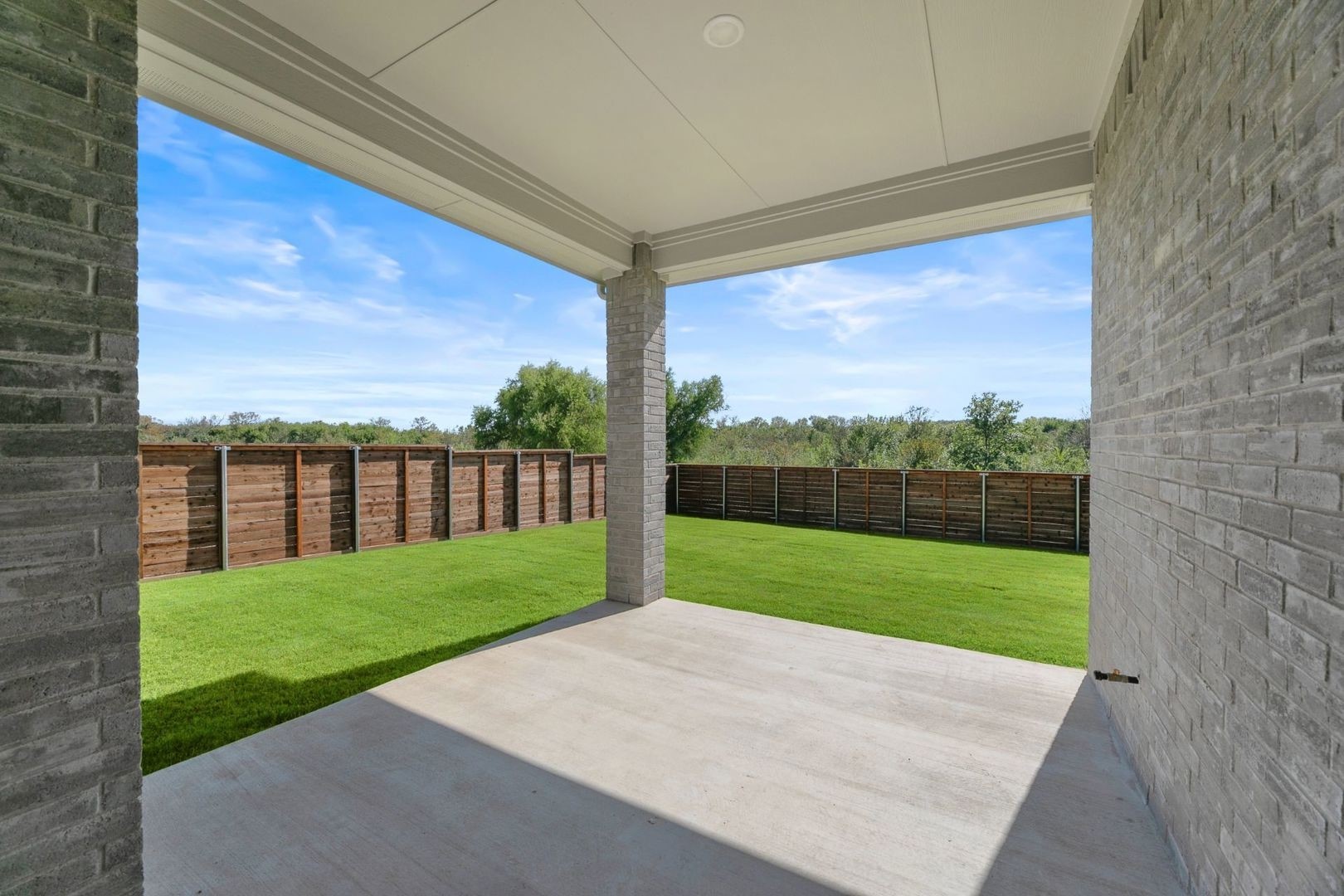 2040 Diamond Cove Mesquite TX 75181