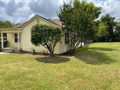 300 E Cottonwood Street Decatur TX 76234