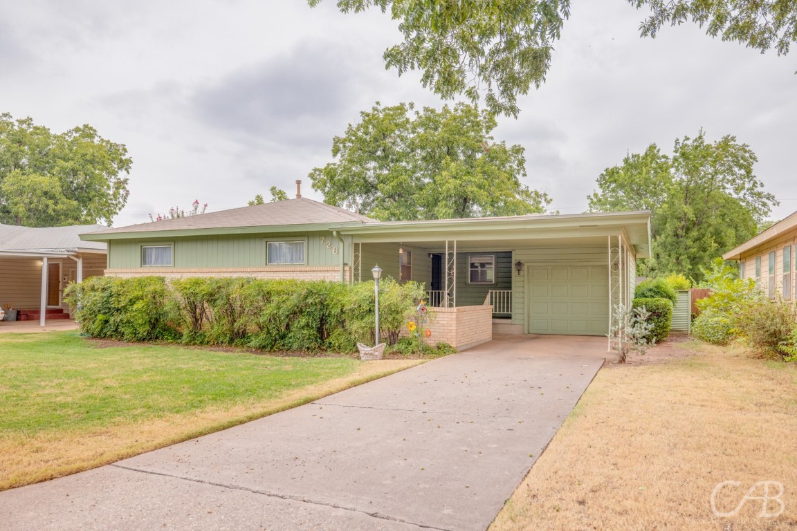 726 Briarwood Street Abilene TX 79603