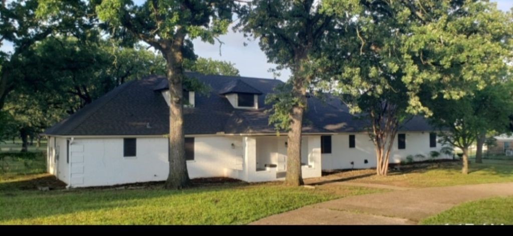 2524 Mockingbird Road Burleson TX 76028