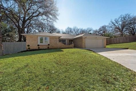 903 Elmwood Court Euless TX 76039