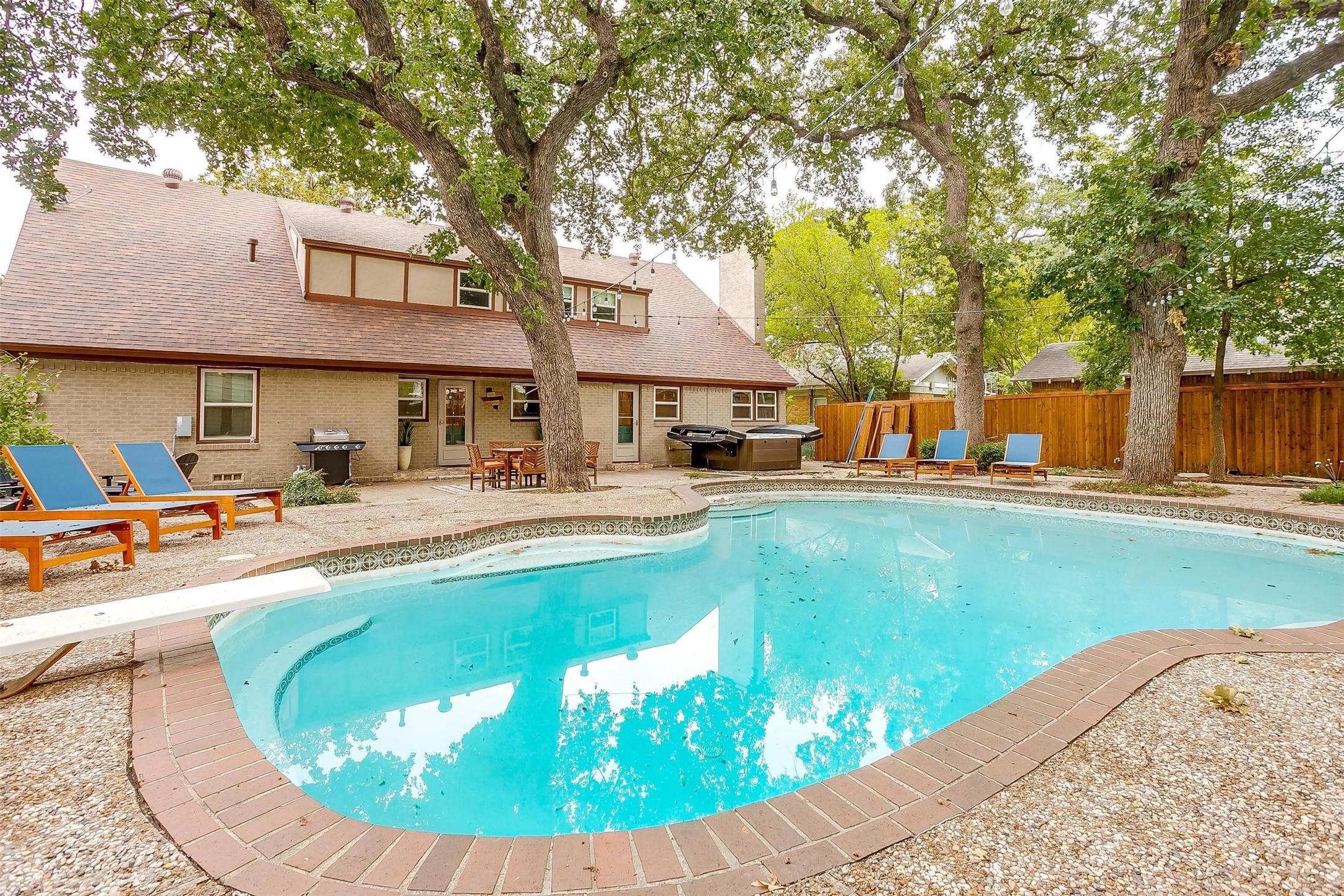1505 N Riverside Drive Fort Worth TX 76111