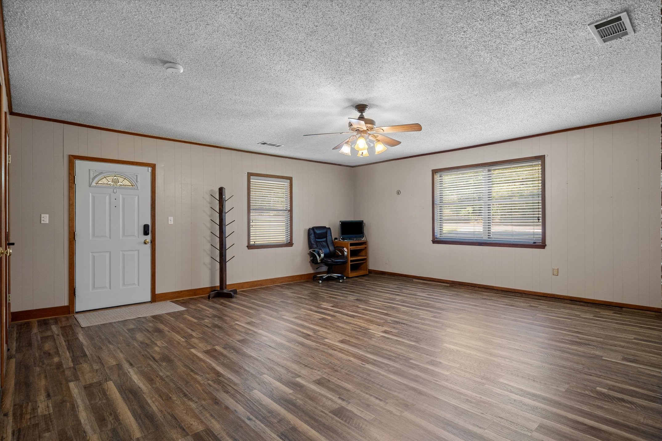 3121 Vz County Road 1215 Grand Saline TX 75140