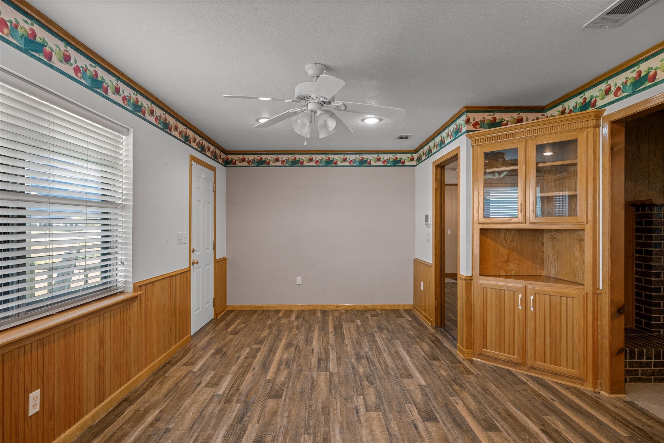 3121 Vz County Road 1215 Grand Saline TX 75140
