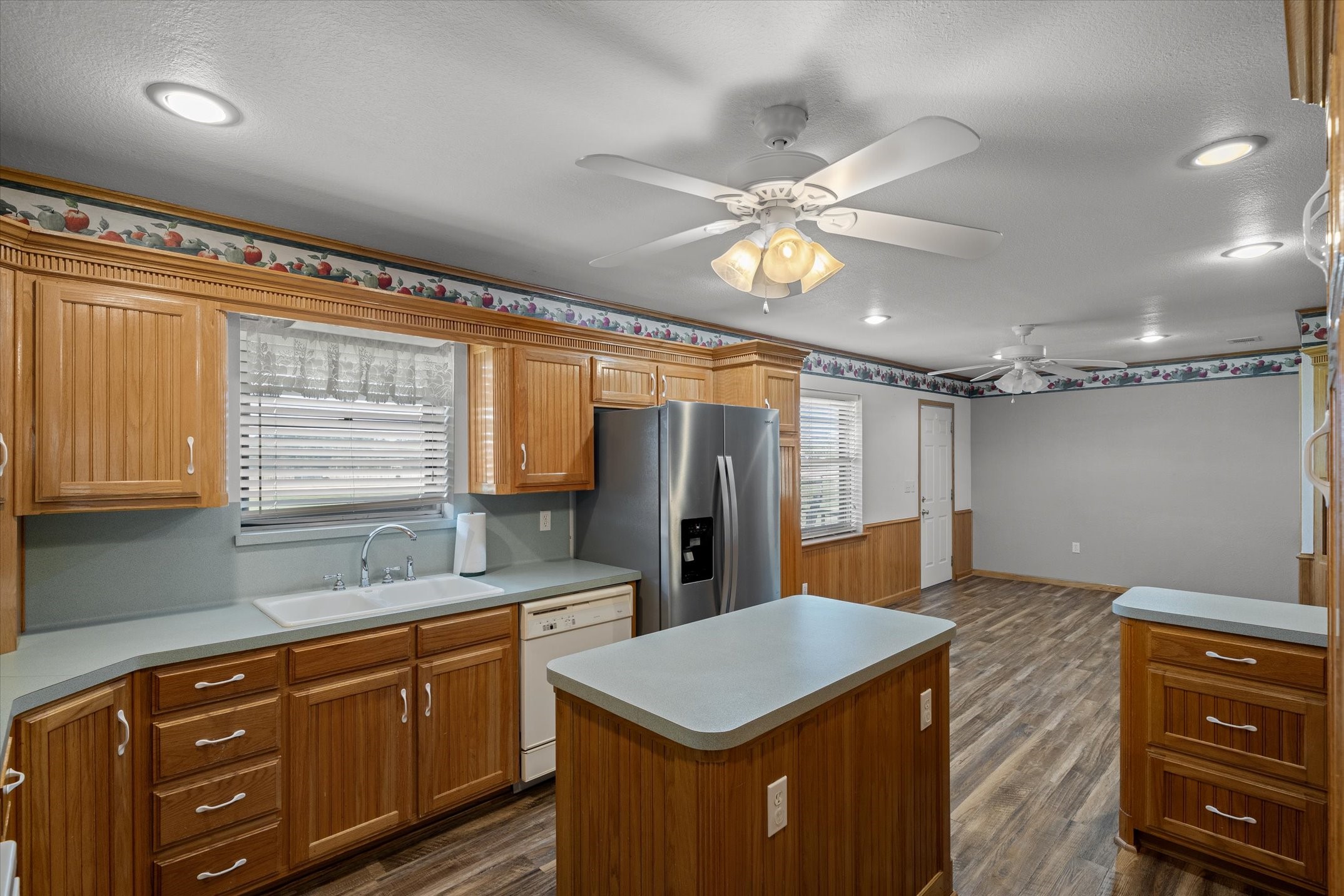 3121 Vz County Road 1215 Grand Saline TX 75140