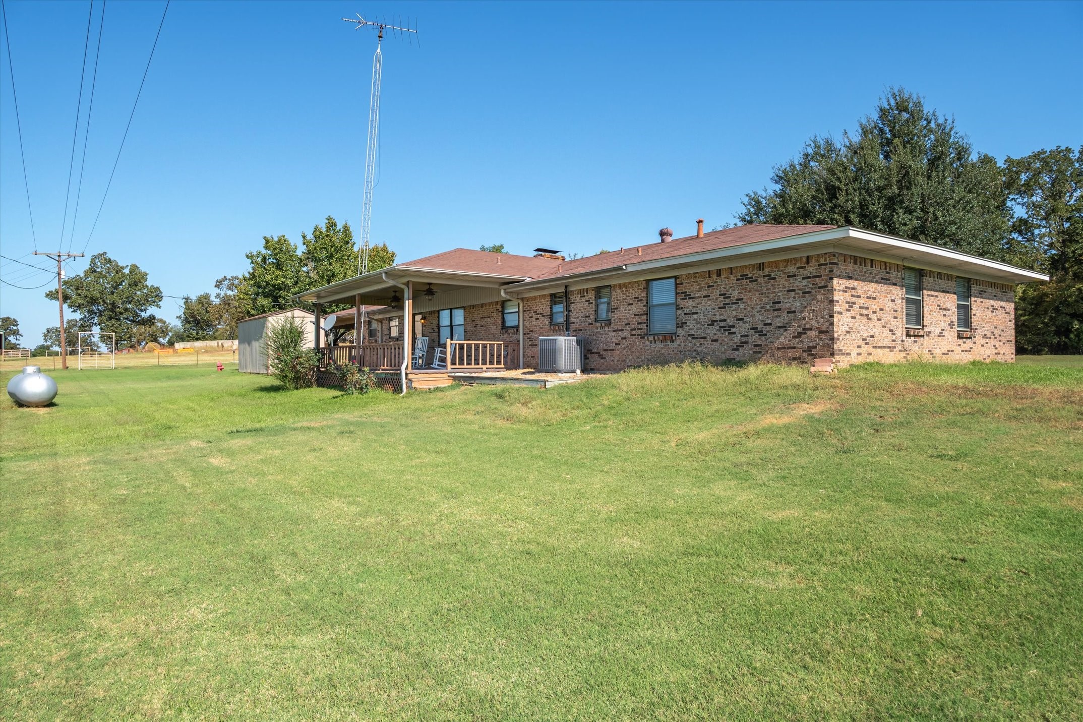 3121 Vz County Road 1215 Grand Saline TX 75140