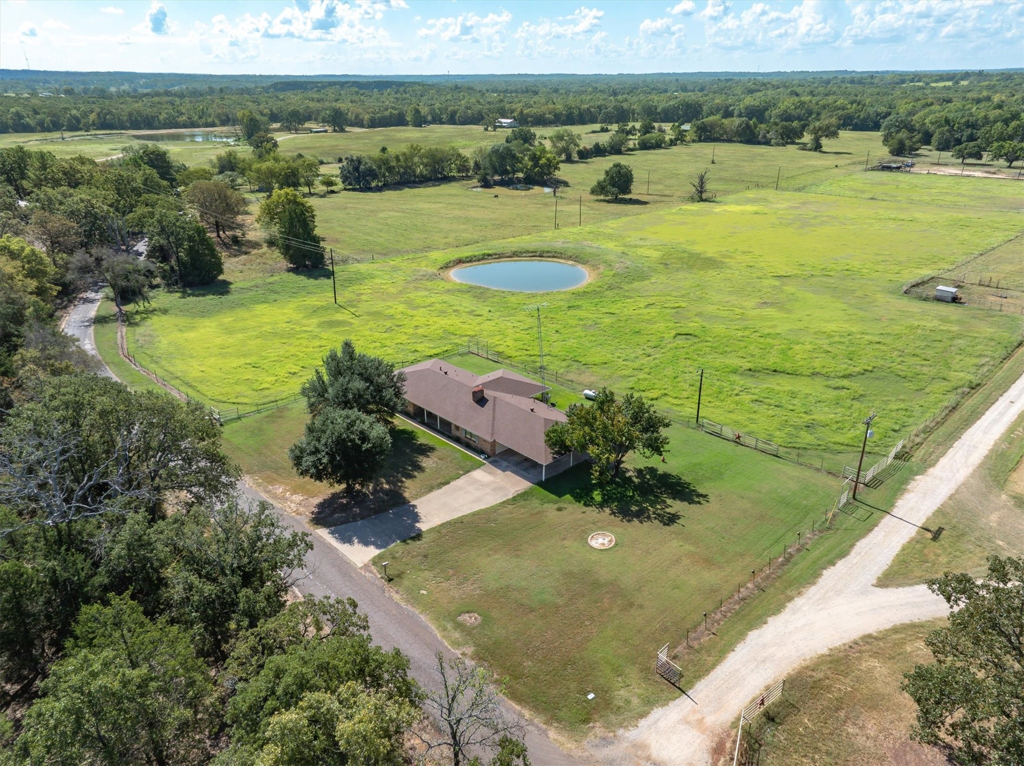 3121 Vz County Road 1215 Grand Saline TX 75140