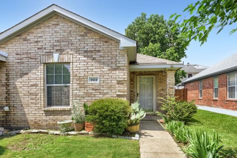 903 Hems Lane Arlington TX 76001